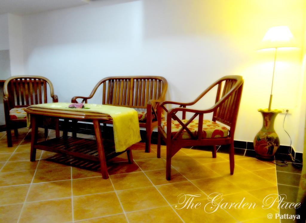 The Garden Place Penginapan